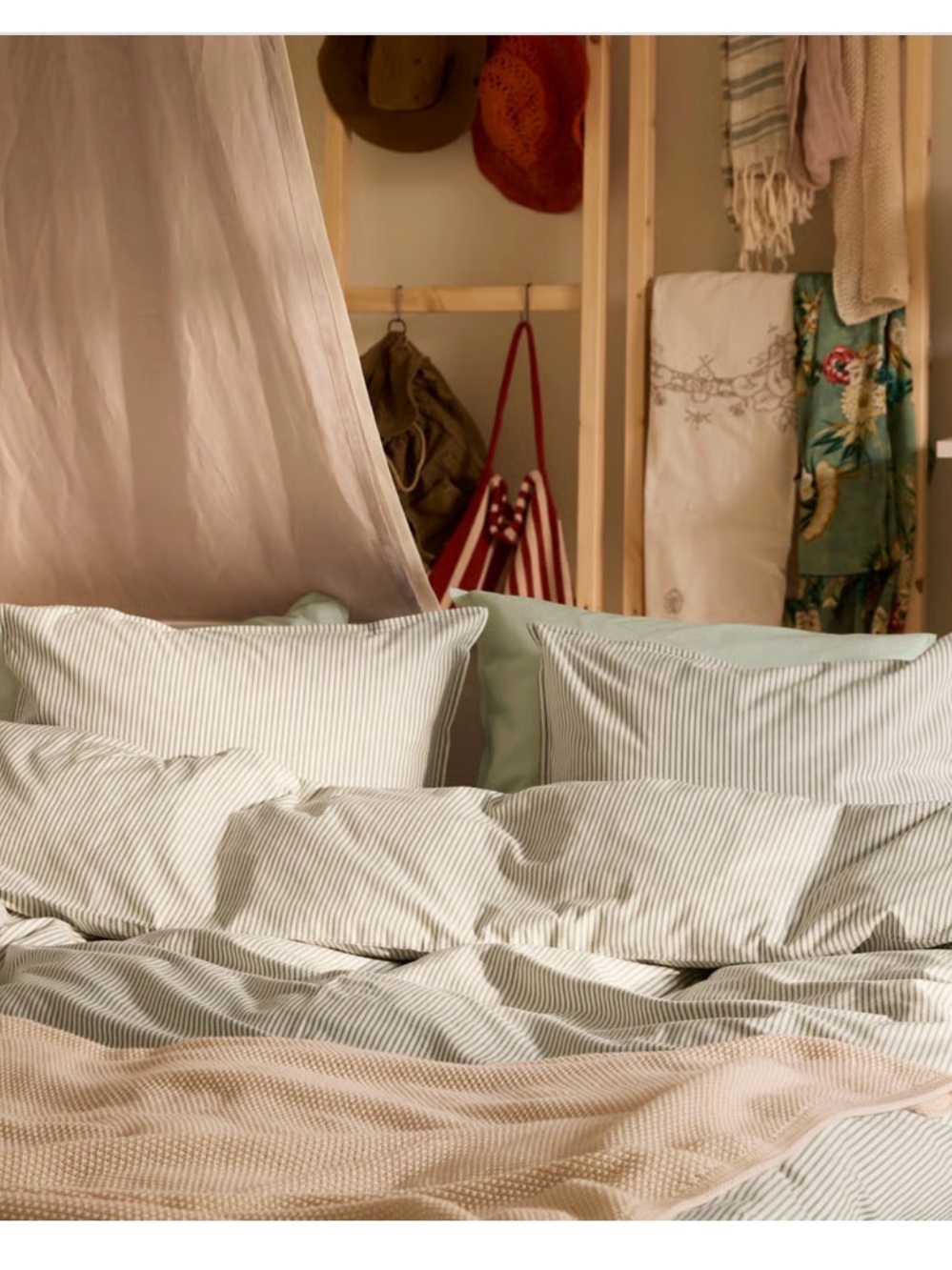 IKEA SOLFIBBLA Duvet cover and pillowcase(s), white green/stripe, King